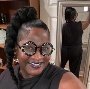 Meet your Posher, Robin